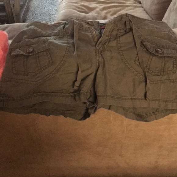 Shorts - Picture 2 of 2